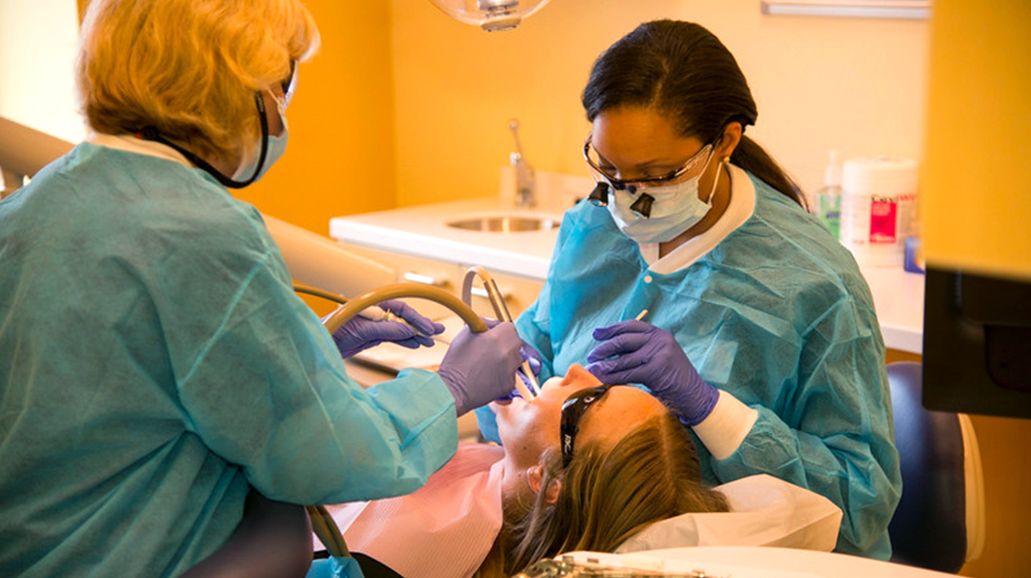 How do you qualify for Staywell dental coverage?