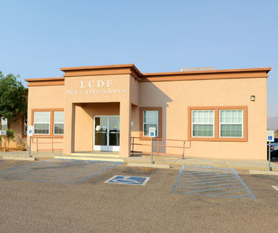 La Clinica de Familia - East Mesa Dental